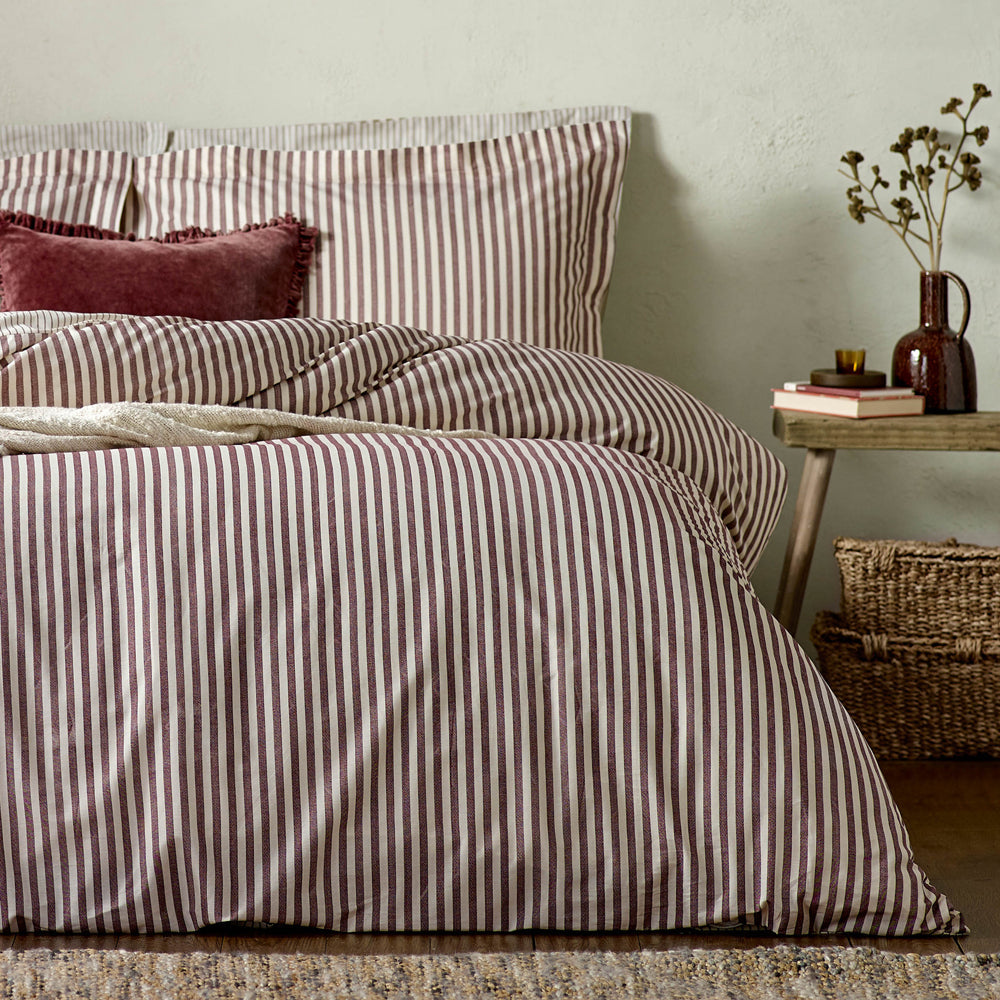 Hebden Mélange Stripe Cotton Duvet Cover Set Beetroot